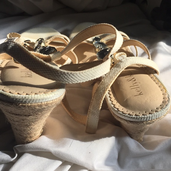 Pumps - Picture 6 of 7